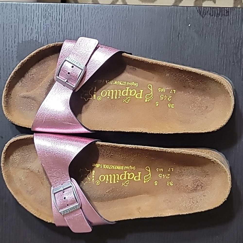 Metallic pink Birkenstock slides size 38